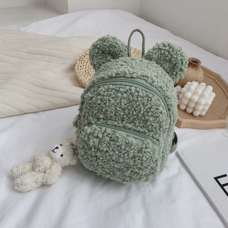 Flauschige Schultasche