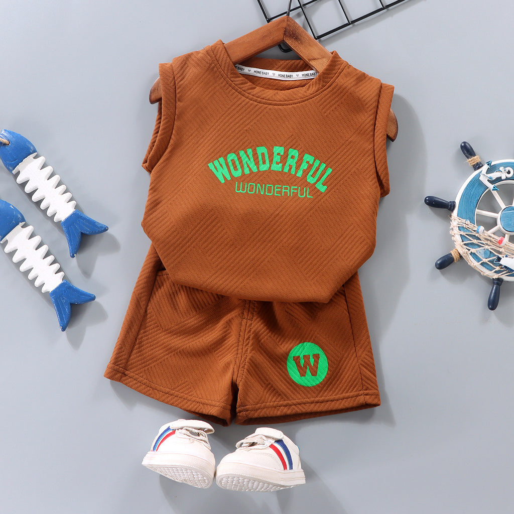 Stylische Kinderkleidung für Jungen