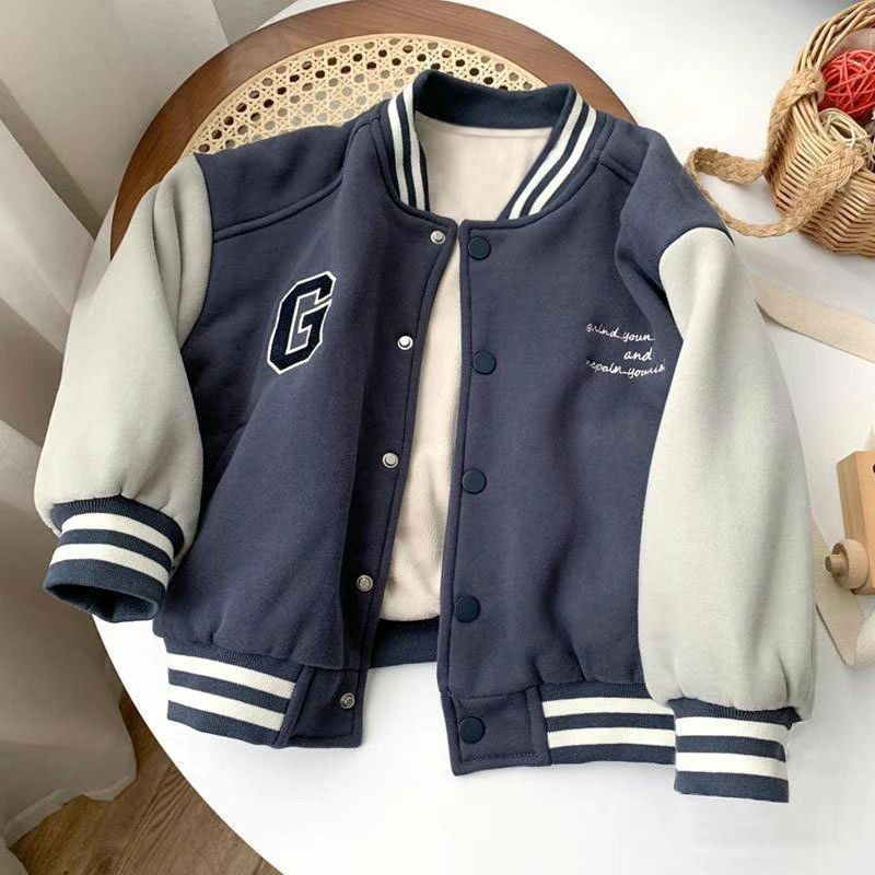 Modische Collegejacke für Kinder