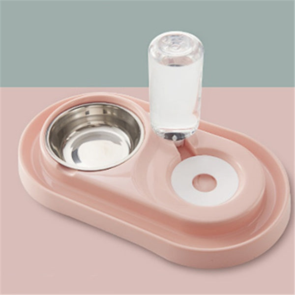 Futter und Wassernapf