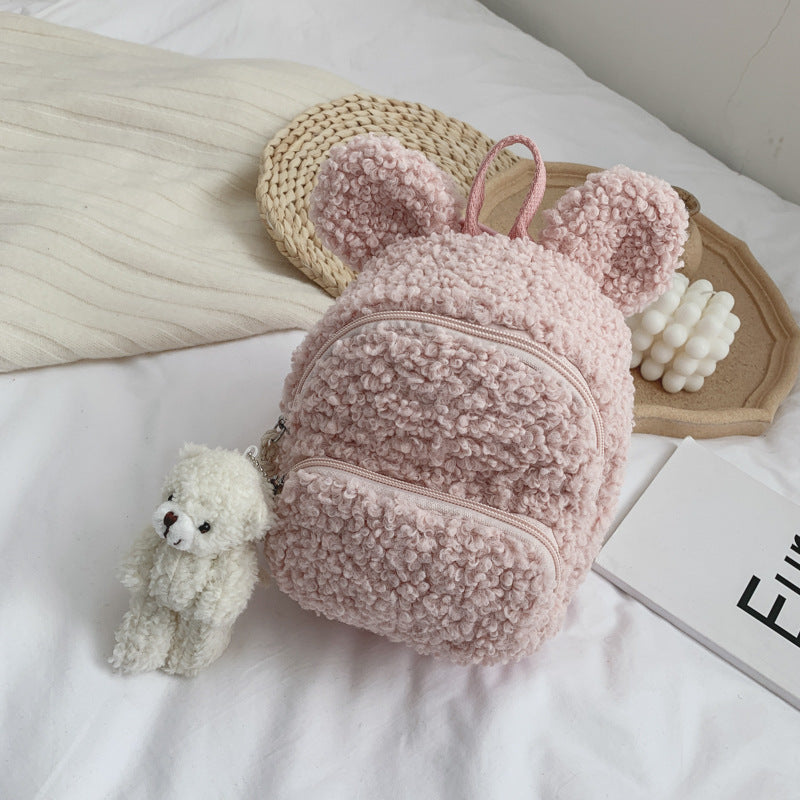 Flauschige Schultasche