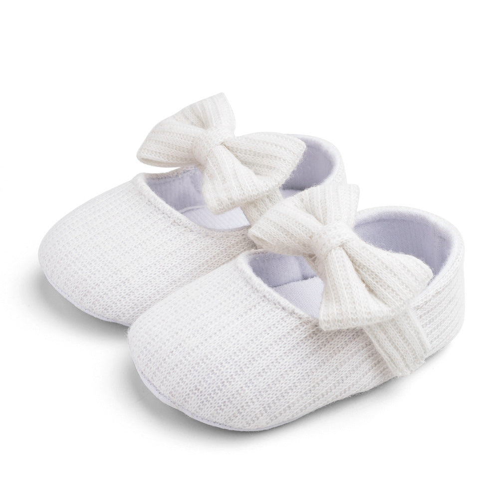 Baby Schuhe mit weichen Sohlen