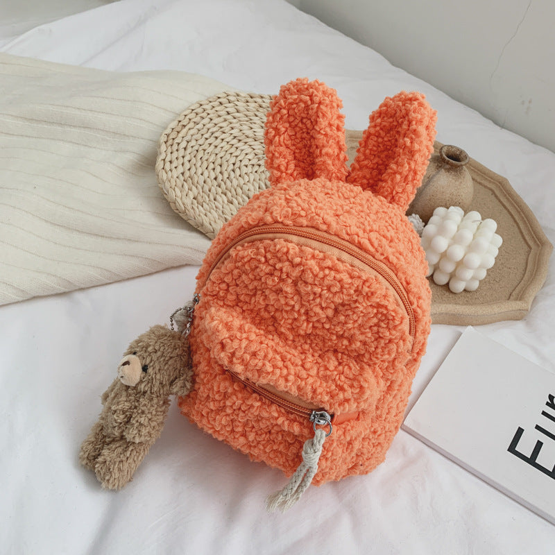 Flauschige Schultasche