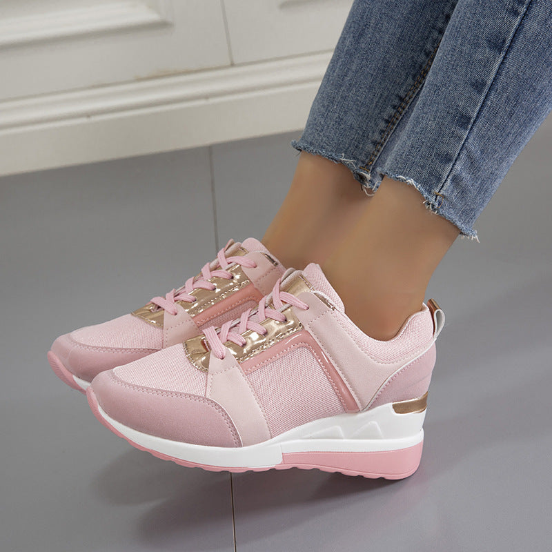 Frauen-Sneakers für Freizeit und Sport mit erhöhter Innensohle