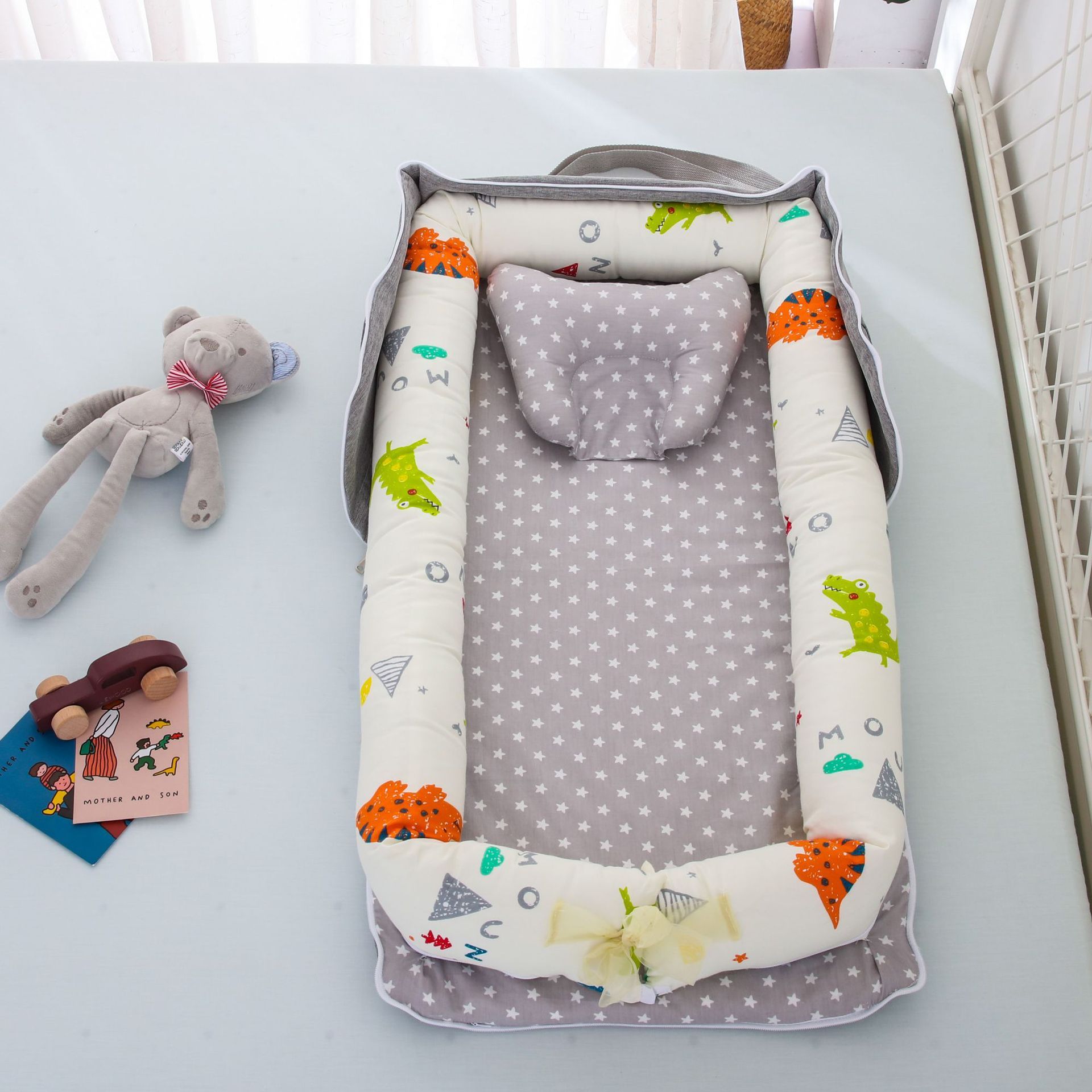 Tragbares, faltbares Babybett aus Baumwolle