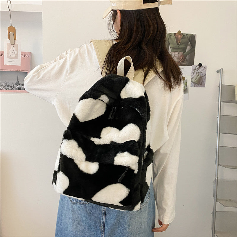 Rucksack mit Pelzschal