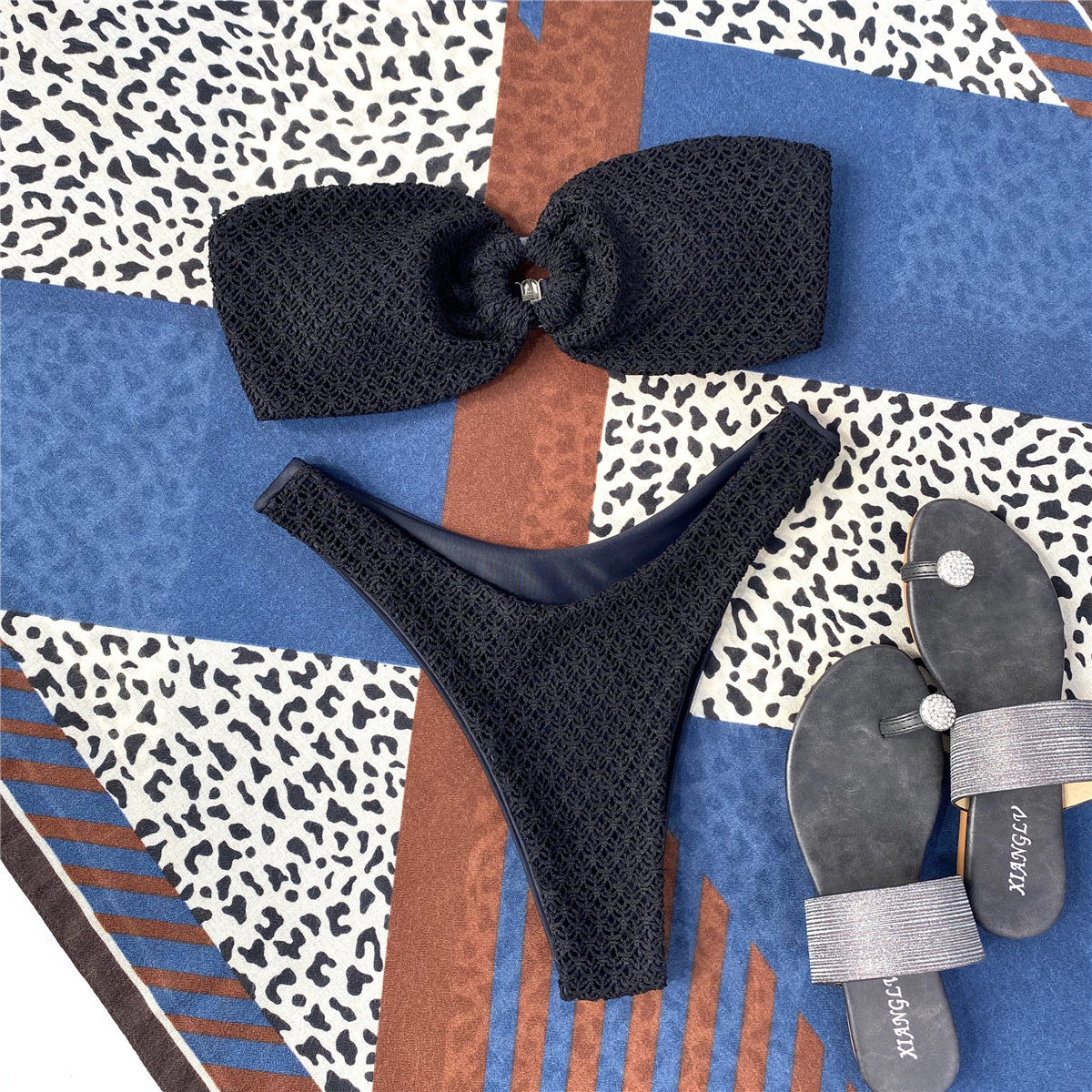 Damen-Bikini mit Ring-Ausschnitt