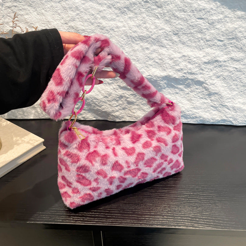 Flauschige Handtasche