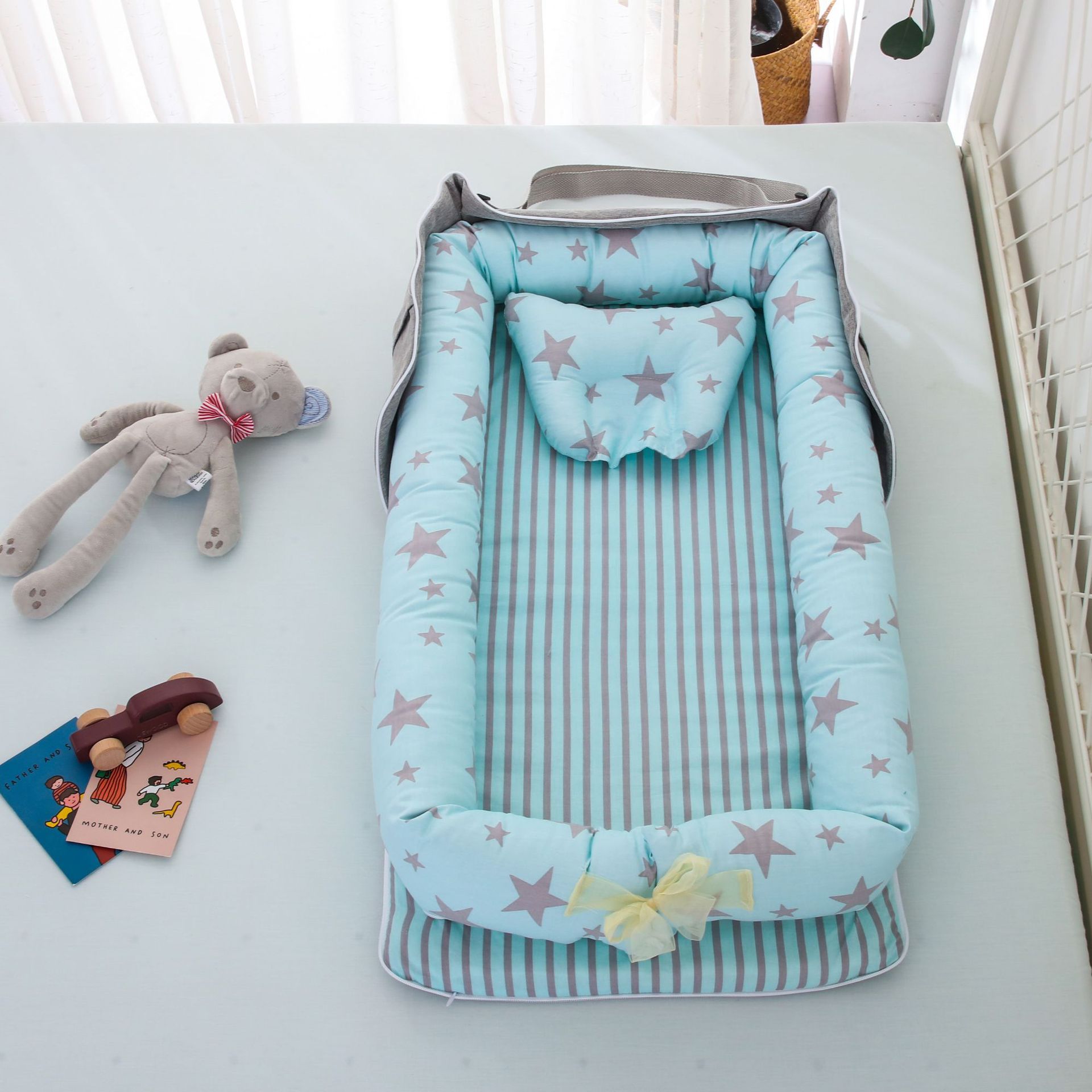 Tragbares, faltbares Babybett aus Baumwolle