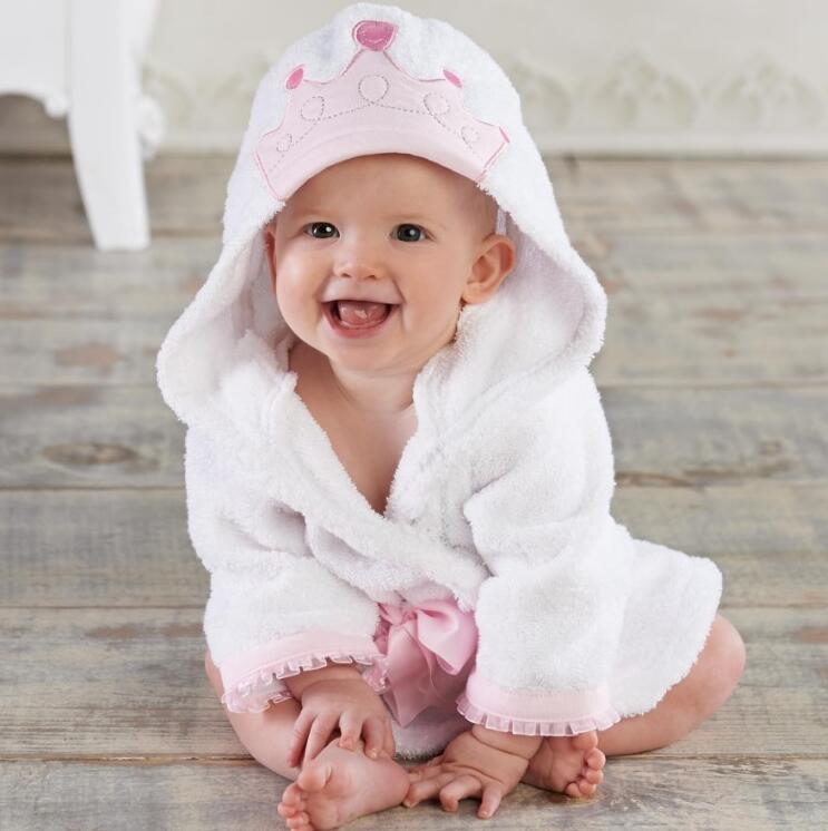 Niedliche Bademantel für Babys