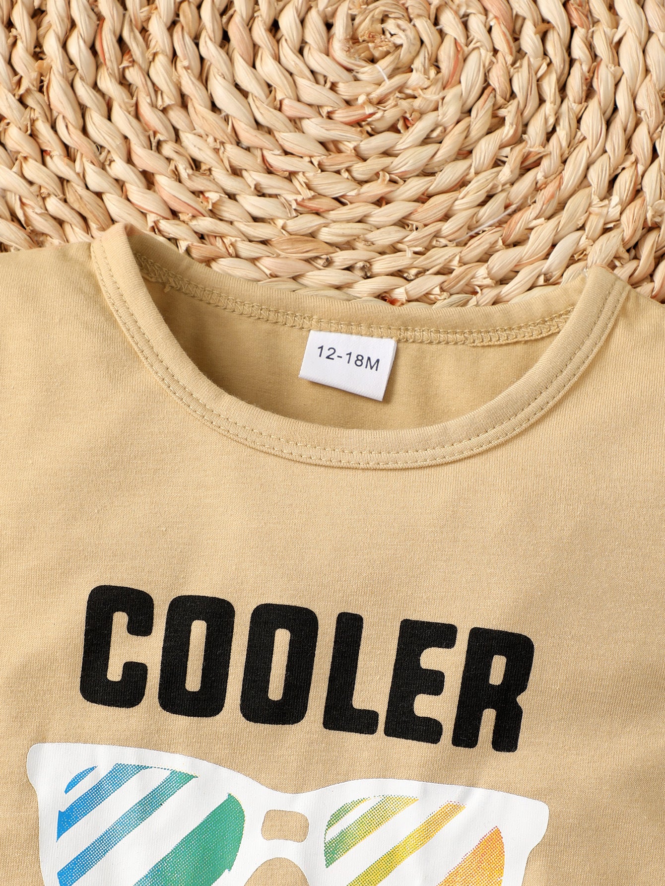 Jungen Sommer Lässiges Kurzarm-T-Shirt Schwarze Shorts 2-teiliges Set