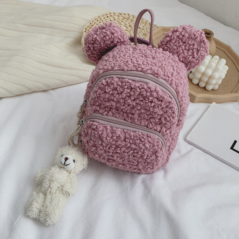 Flauschige Schultasche