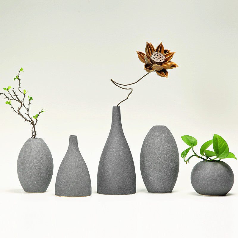 Nordische Keramikvase