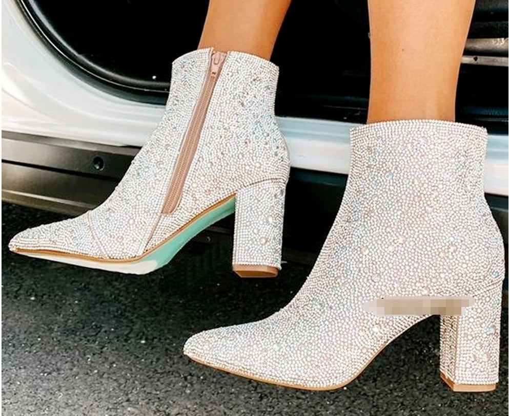Modische Stiefeletten mit Strass