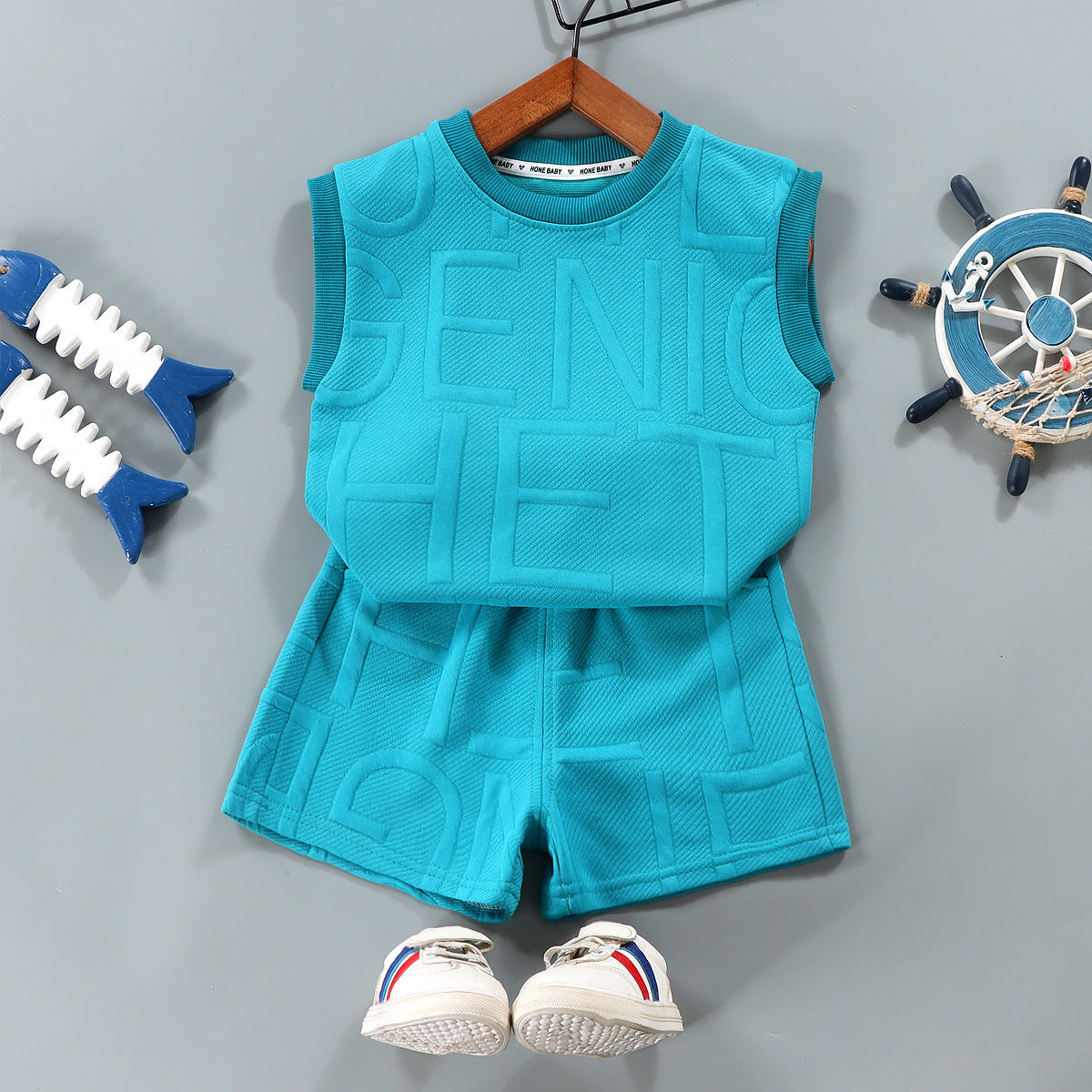 Stylische Kinderkleidung für Jungen