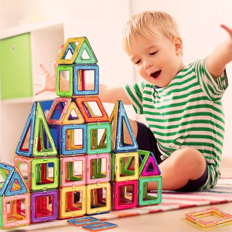 Magnetische Bausteine Spielzeug