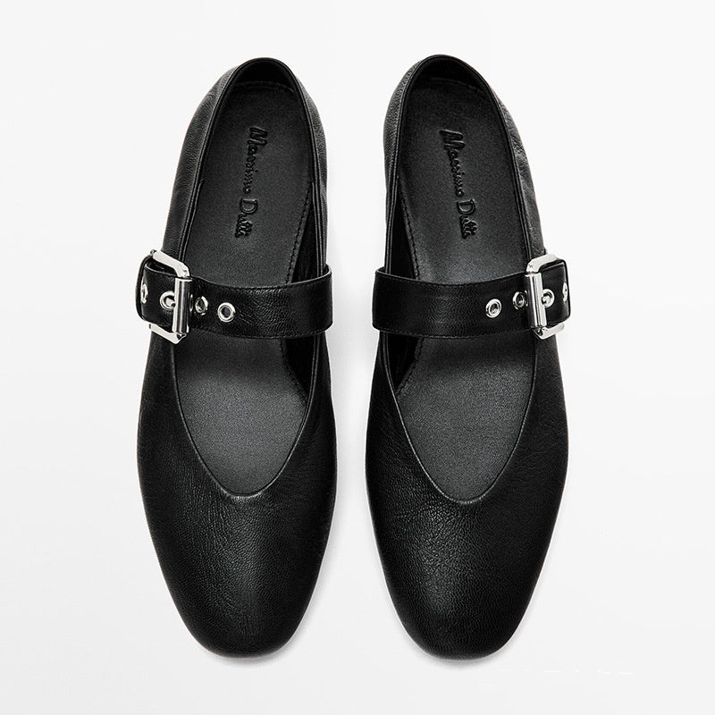 Bequeme Freizeitschuhe aus Leder mit dekorativer Schnalle für Damen