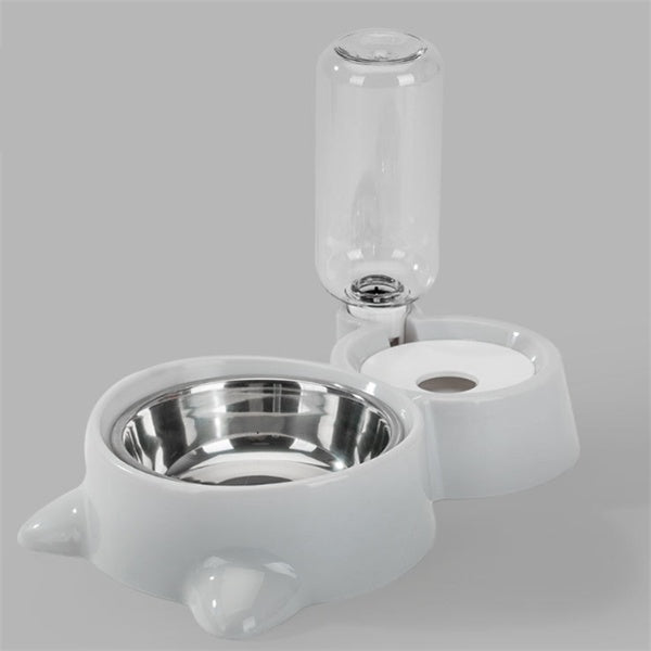 Futter und Wassernapf