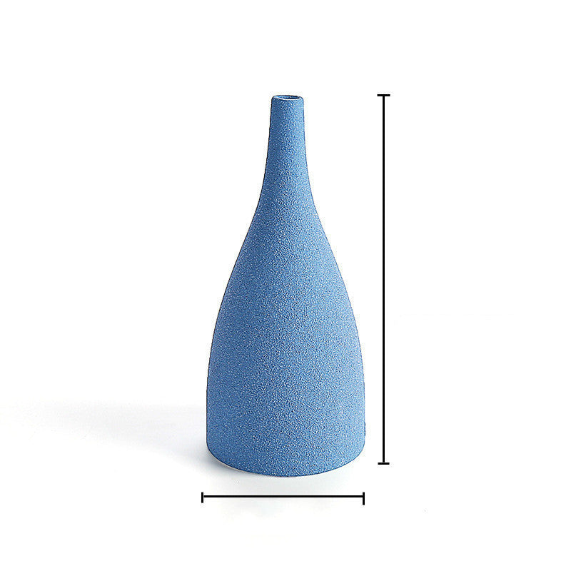 Nordische Keramikvase