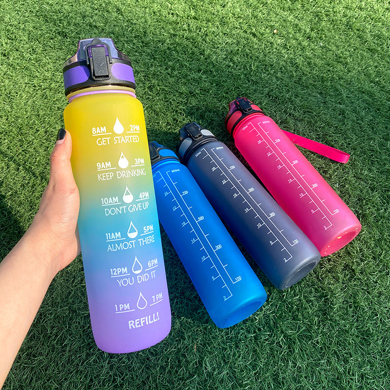 1L Tritan-Wasserflasche mit Zeitmarkierung