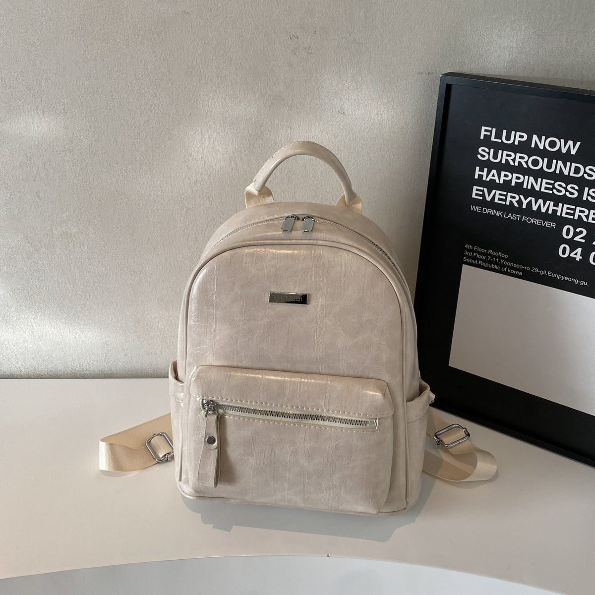 Schlichter, modischer, trendiger Rucksack für Damen