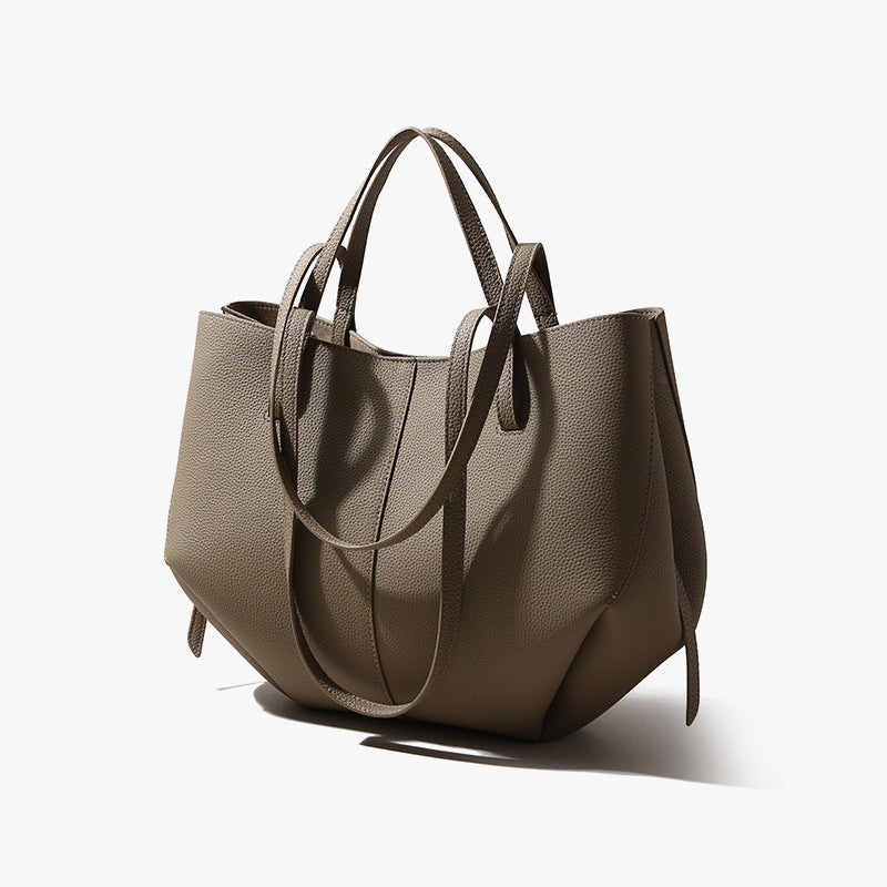 First Layer Cowhide New Women's Messenger Bag