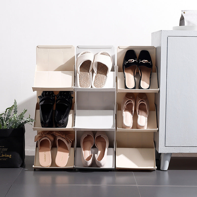 Mehrschichtiges Schuhregal