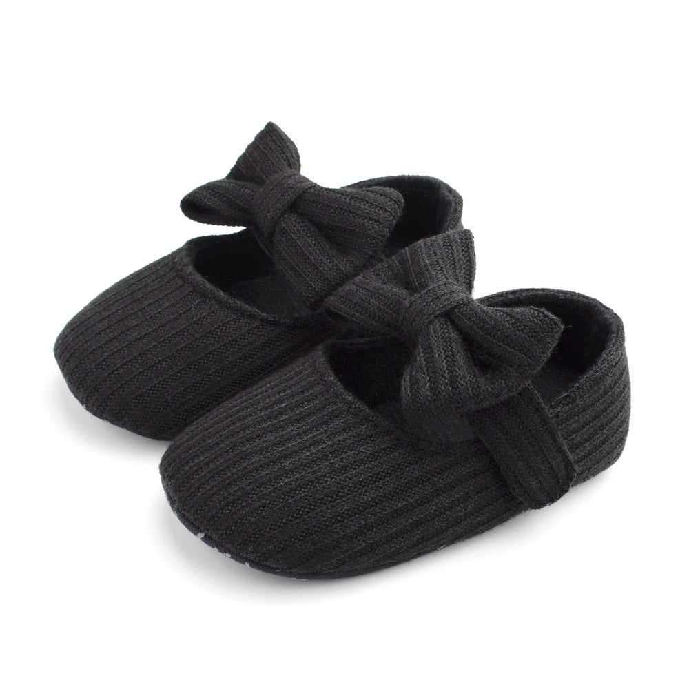 Baby Schuhe mit weichen Sohlen