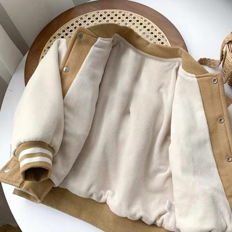 Modische Collegejacke für Kinder