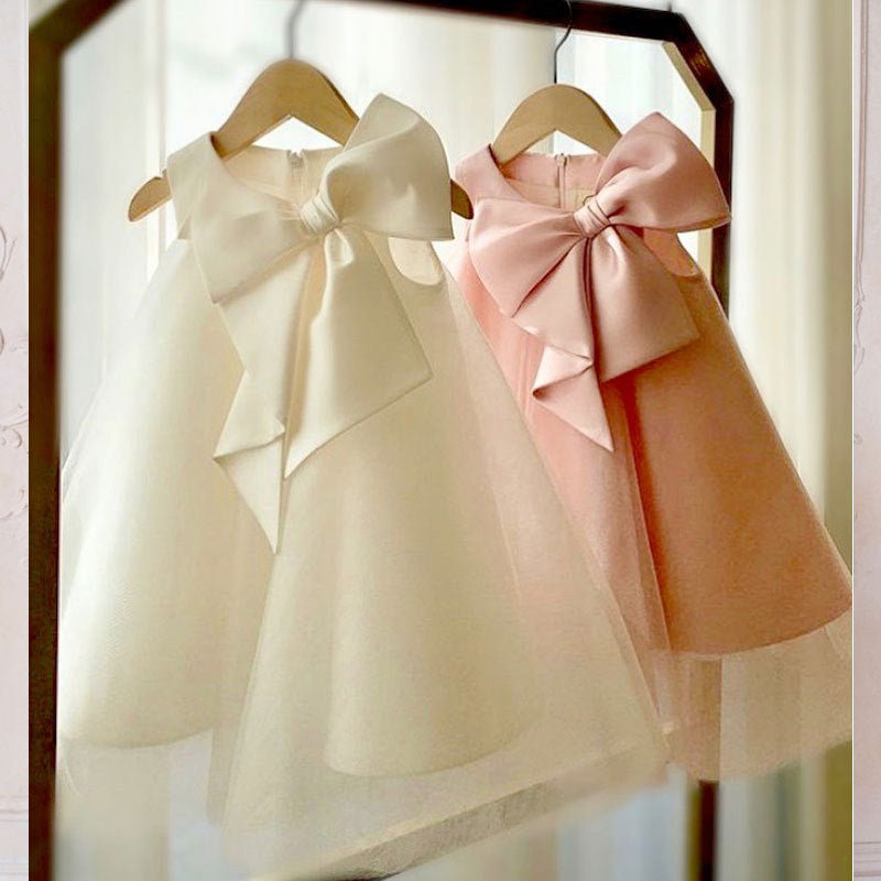 Elegantes Festkleid für Kinder