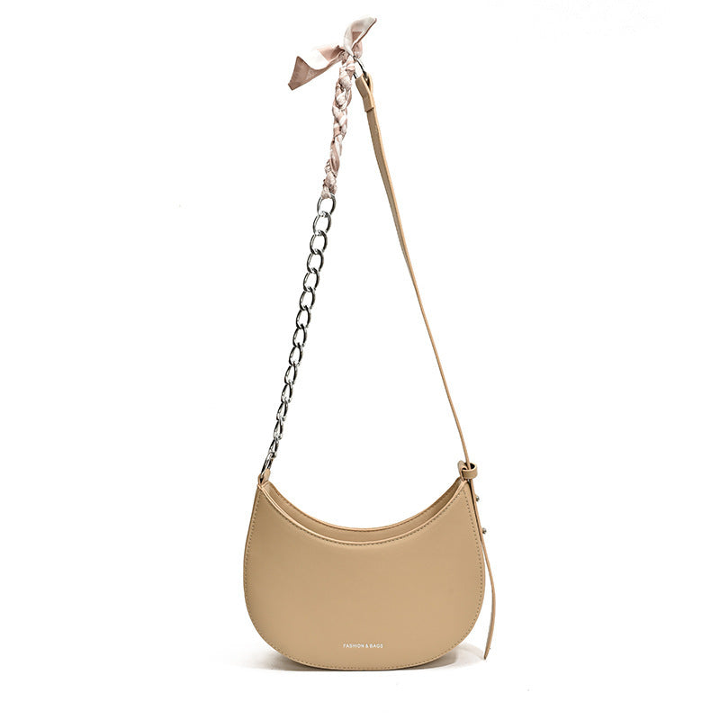 Kleine Trendy Satteltasche