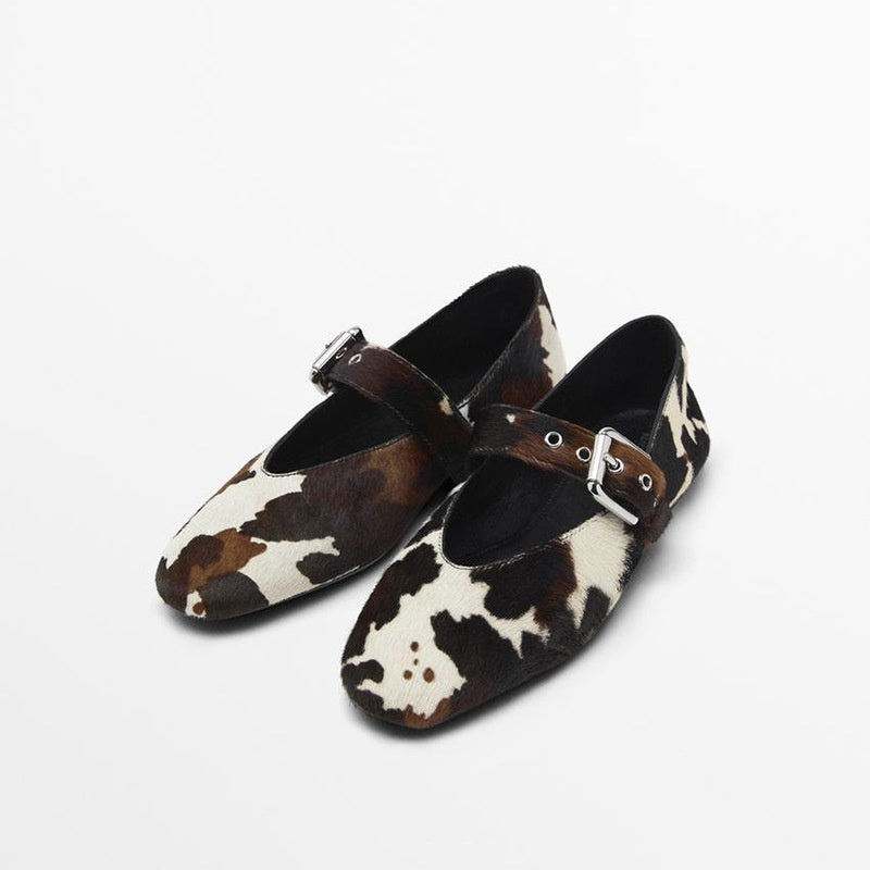 Bequeme Freizeitschuhe aus Leder mit dekorativer Schnalle für Damen